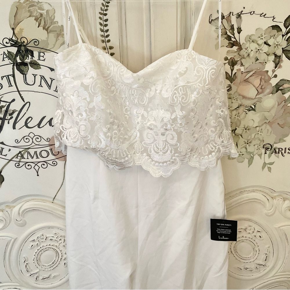 Lulus Exquisite Posture Jumpsuit White Floral Embroidered Tiered Size L NWT - Picture 8 of 12